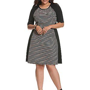 NWT Lane Bryant Color Block Short Sleeved Dress 18/20
